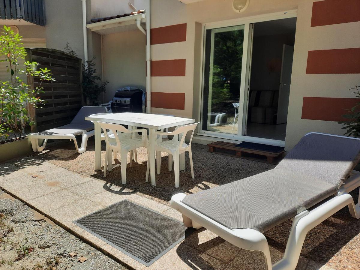 Belle Maisonnette Dans Residence Avec Piscine Soulac-sur-Mer Bagian luar foto